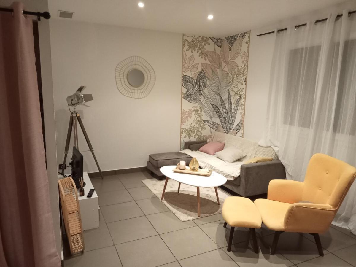 Appartement Dans Notre Maison Domessin Extérieur photo